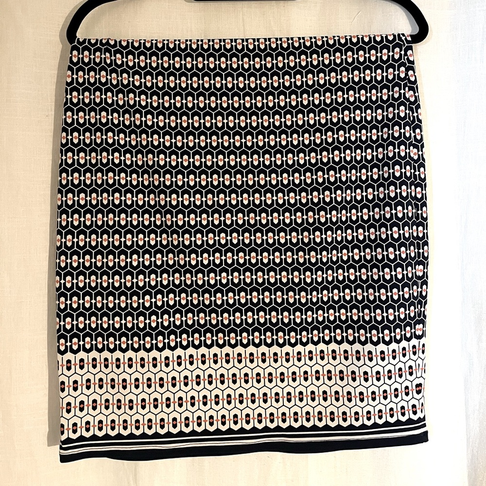 Fitted mini skirt, M